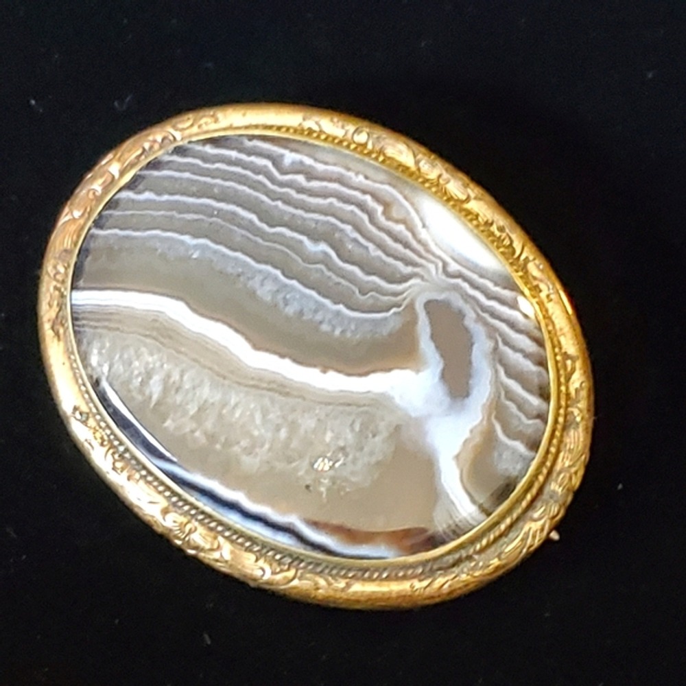 Antique Victorian Banded Agate Brooch Late 1800's Estate